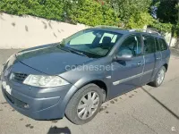 Usado Renault Mégane GrandTour Dynamique 130 CV (95 kW) 2006 Gris / plata Familiar