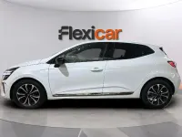 Usado Renault Clio V Techno 90 CV (66 kW) 2025 Blanco Berlina