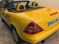 Usado Mercedes SLK200 136 CV (100 kW) 1999 Amarillo Descapotable