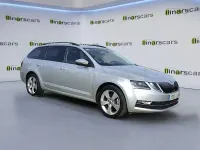 Usado Skoda Octavia Style 150 CV (110 kW) 2020 Gris / plata Familiar