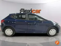 Usado Seat Ibiza CONNECT 75 CV (55 kW) 2018 Azul Utilitario