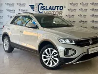 Usado VW T-Roc Life 150 CV (110 kW) 2023 Beige SUV