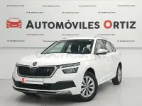 Usado Skoda Kamiq Ambition 110 CV (80 kW) 2021 Blanco SUV