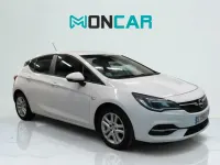 Usado Opel Astra Edition 105 CV (77 kW) 2020 Blanco Berlina