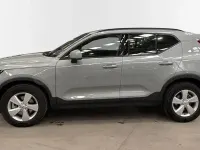 Usado Volvo XC40 163 CV (119 kW) 2025 Gris / plata SUV