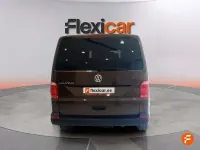 Usado VW Caravelle 114 CV (83 kW) 2019 Marrón Van