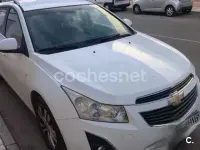 Usado Chevrolet Cruze LT 163 CV (119 kW) 2012 Blanco Familiar