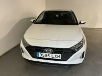 Usado Hyundai i20 84 CV (61 kW) 2022 Blanco Utilitario