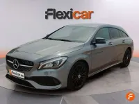 Usado Mercedes CLA180 Shooting Brake 122 CV (89 kW) 2018 Gris Familiar