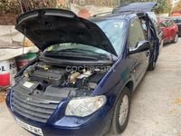 Usado Chrysler Voyager 150 CV (110 kW) 2008 Azul Monovolumen