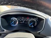 Usado Ford Mondeo Trend 120 CV (88 kW) 2016 Gris / plata Berlina