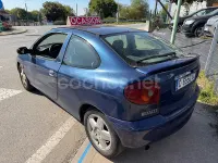 Usado Renault Mégane Coupé R.S. 100 CV (73 kW) 1999 Azul Coupe
