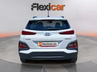 Usado Hyundai Kona 120 CV (88 kW) 2020 Blanco SUV
