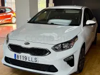 Usado Kia Ceed 136 CV (100 kW) 2020 Blanco Utilitario