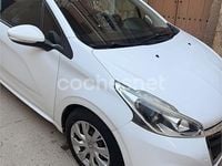 Usado Peugeot 208 Active 75 CV (55 kW) 2015 Blanco Utilitario