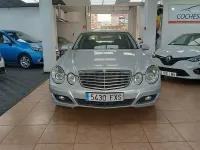 Usado Mercedes C220 Elegance 170 CV (125 kW) 2007 Gris / plata Berlina