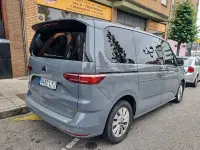 Usado VW Multivan Style 218 CV (160 kW) 2022 Gris / plata Monovolumen