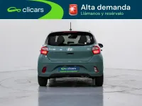 Usado Hyundai i10 67 CV (49 kW) 2024 Verde Utilitario