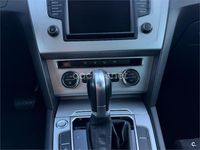 Usado VW Passat Advance 150 CV (110 kW) 2016 Gris / plata Familiar