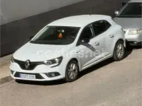 Usado Renault Mégane IV LIMITED 115 CV (84 kW) 2018 Blanco Berlina