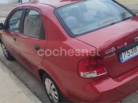 Usado Chevrolet Kalos 94 CV (69 kW) 2004 Rojo Berlina