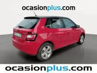 Usado Skoda Fabia Ambition 75 CV (55 kW) 2016 Rojo Berlina