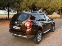 Usado Dacia Duster Ambiance 85 CV (62 kW) 2011 Marrón SUV