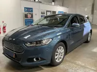 Usado Ford Mondeo Titanium 187 CV (137 kW) 2019 Azul Berlina