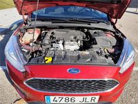 Usado Ford Focus Trend 125 CV (91 kW) 2016 Rojo Berlina