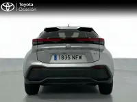 Usado Toyota C-HR Advance 140 CV (102 kW) 2025 Gris / plata SUV