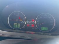 Usado Ford Fiesta Trend 68 CV (50 kW) 2004 Gris / plata Utilitario