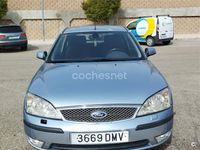 Usado Ford Mondeo Trend 130 CV (95 kW) 2005 Azul Berlina