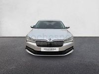 Usado Skoda Superb Ambition 150 CV (110 kW) 2021 Gris / plata Berlina