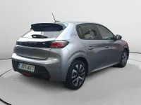 Usado Peugeot 208 Style 102 CV (75 kW) 2024 Gris Utilitario
