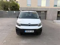 Usado Citroën Berlingo Feel 100 CV (73 kW) 2020 Blanco Monovolumen