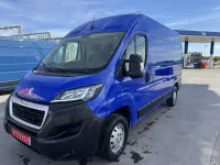 Usado Peugeot Boxer S 140 CV (102 kW) 2021 Azul Van