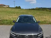 Usado VW Passat Sportline 190 CV (139 kW) 2017 Gris / plata Familiar