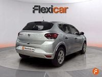 Usado Dacia Sandero Comfort 91 CV (66 kW) 2022 Gris / plata Berlina