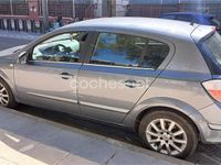 Usado Opel Astra Enjoy 120 CV (88 kW) 2005 Gris / plata Berlina