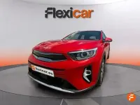 Usado Kia Stonic 100 CV (73 kW) 2024 Rojo SUV