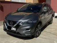 Usado Nissan Qashqai N-Connecta 130 CV (95 kW) 2018 Gris / plata SUV