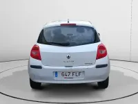 Usado Renault Clio Authentique 75 CV (55 kW) 2007 Blanco