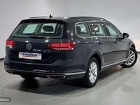Usado VW Passat Sportline 190 CV (139 kW) 2018 Gris Familiar