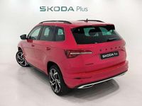 Usado Skoda Karoq SportLine 150 CV (110 kW) 2023 Rojo SUV