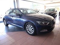 Begagnad VW Passat Advance 120 HK (88 kW) 2017 Blå Sedan