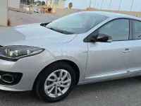 Usado Renault Mégane III Bose Edition 110 CV (80 kW) 2015 Gris / plata Berlina