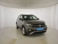 Usado VW T-Cross Advance 110 CV (80 kW) 2021 Gris/plata SUV