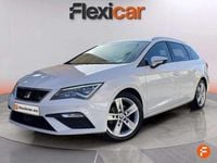 Usado Seat Leon ST FR 150 CV (110 kW) 2018 Blanco Familiar