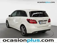 Usado Mercedes B200 136 CV (100 kW) 2018 Blanco Monovolumen