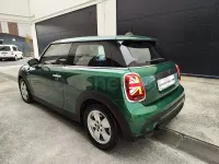 Usado Mini ONE 102 CV (75 kW) 2021 Verde Utilitario